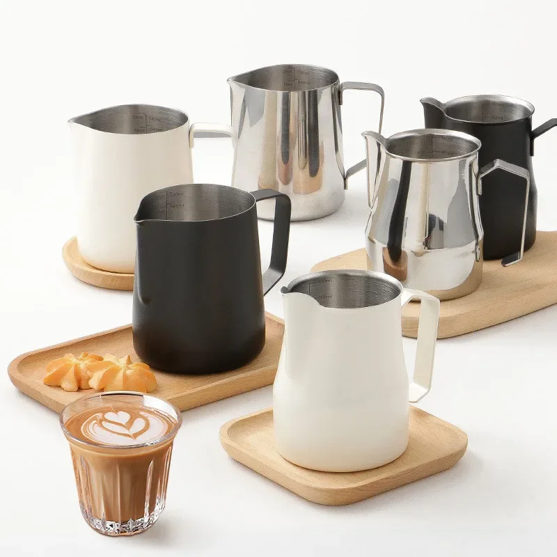 Milk Steaming Pitcher - コーヒーミルク泡立てピッチャージャグ 304 ステンレス鋼スケールラテスチームコーヒーペイントプロセスキッチンカフェアクセサリー
